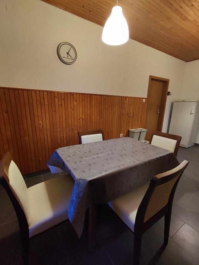 Family Hostel Pivka Extérieur photo